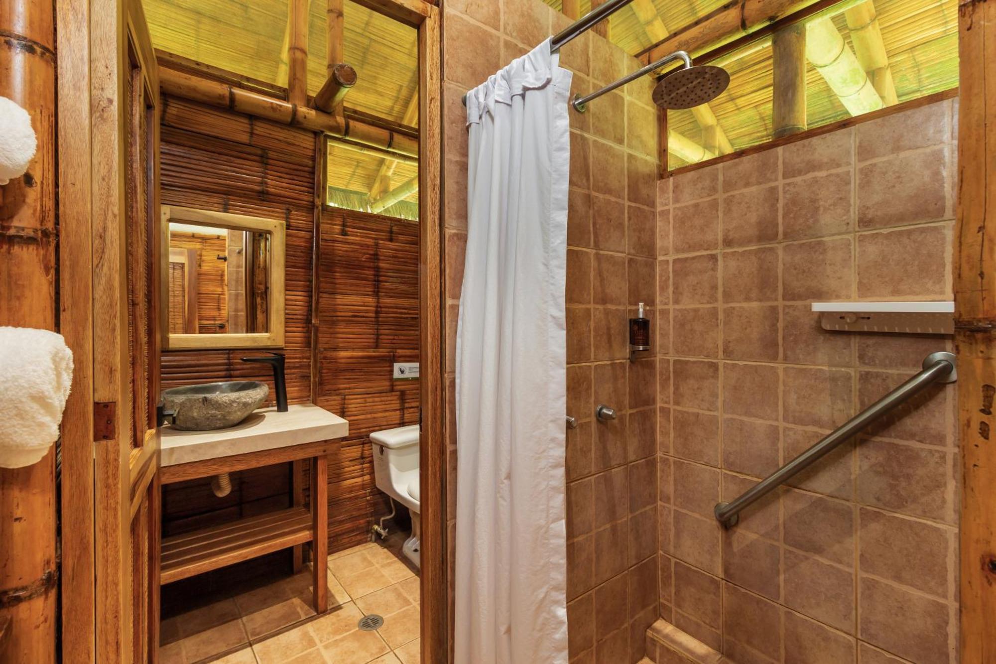 La Selva Eco-Lodge & Retreat Providencia Εξωτερικό φωτογραφία